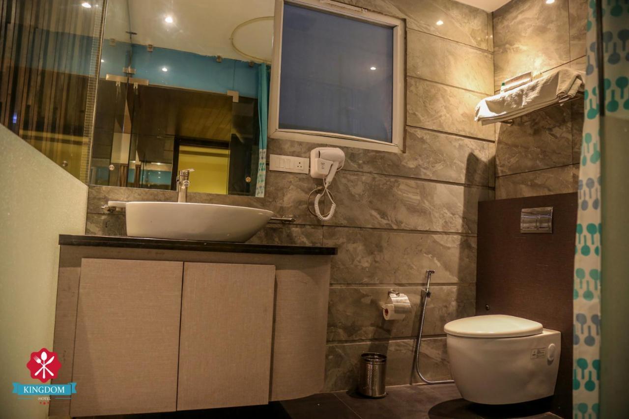 Kingdom Hotel Moga 외부 사진