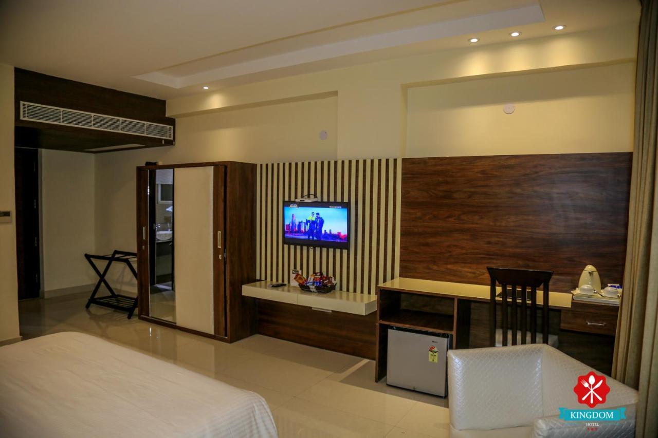 Kingdom Hotel Moga 외부 사진